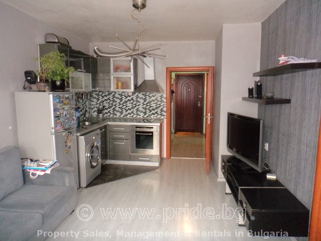 Nice apartment only meters from Sea Garden - LONG TERM PRICE PER MONTH