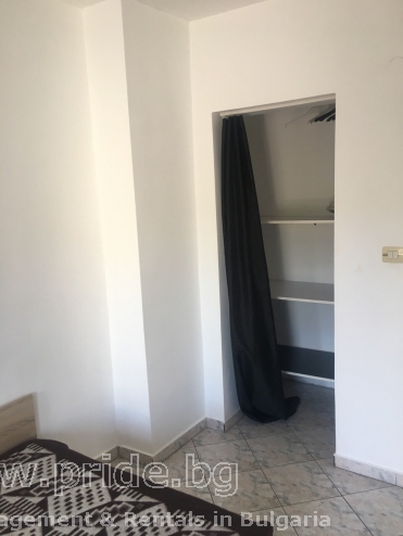 Renovated one bedroom apartment