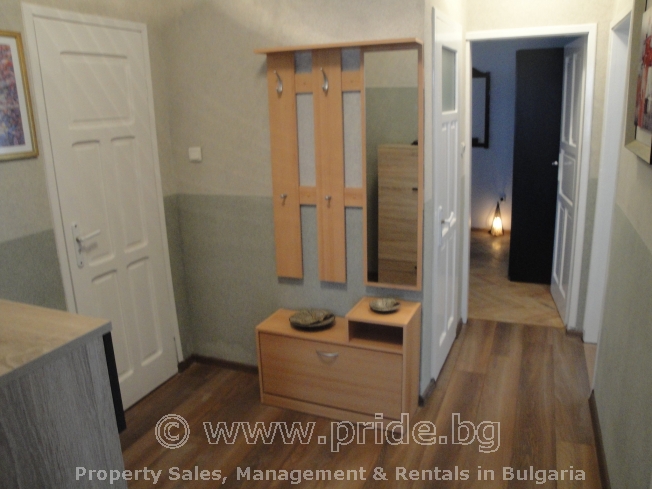 New renovated 2 bedroom apartment